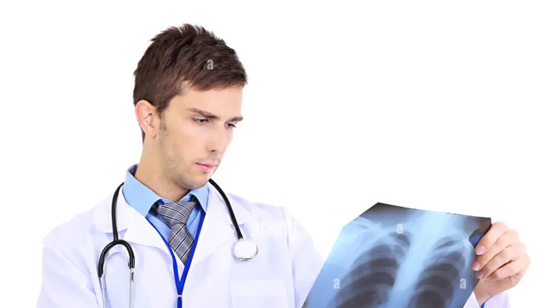 Duka Medis: Empat Dokter Internship Gugur dalam Tiga Bulan, PDUI Tuntut Reformasi