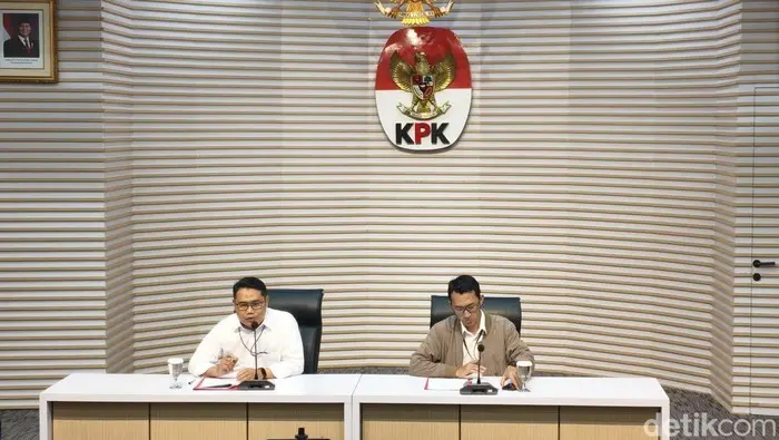 Skandal Bupati Cilacap: Syamsul Diduga Peras Dinas dan Puskesmas Rp 750 Juta