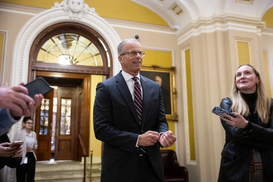 Thune Peringatkan Risiko Filibuster: Ancaman Serius Demokrasi Senat AS?